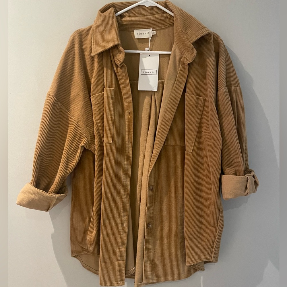 Oversize “shacket”